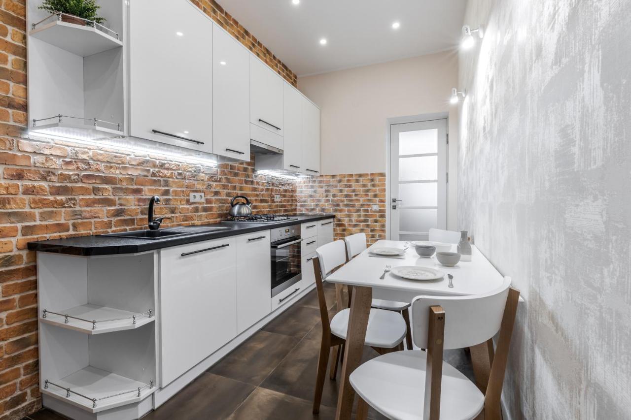 Inshiapartments On Grigorenko'S Square Lviv Exterior photo